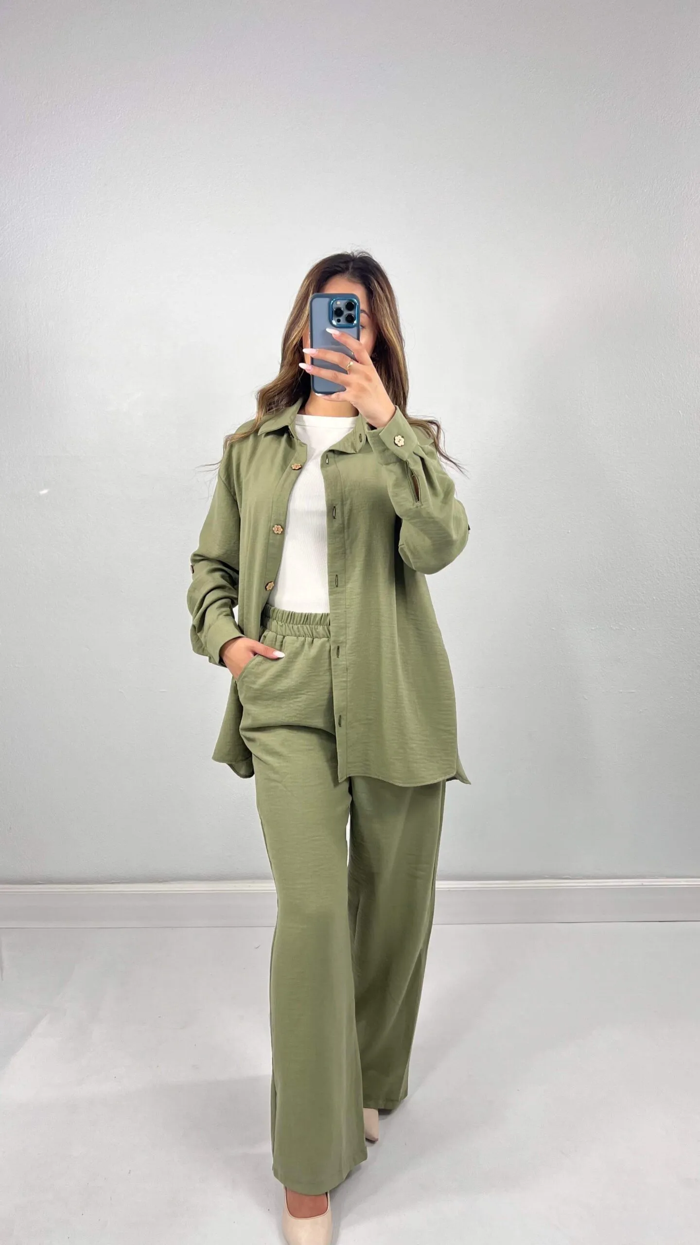 Ensemble lin boutonné