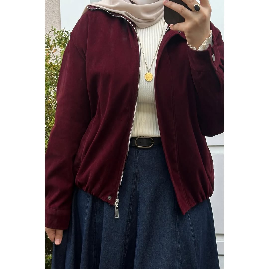 Vest douce en daim bordeaux