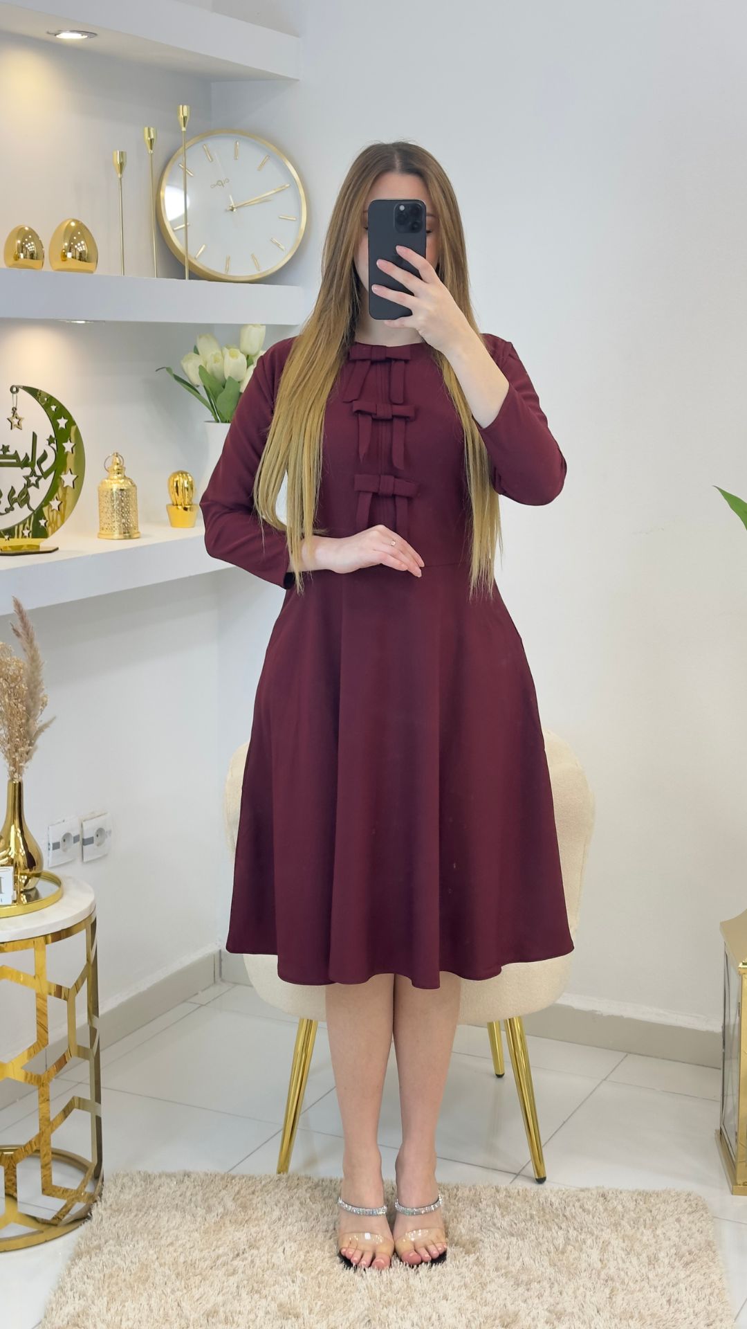 Robe courte à manches longues avec nœud