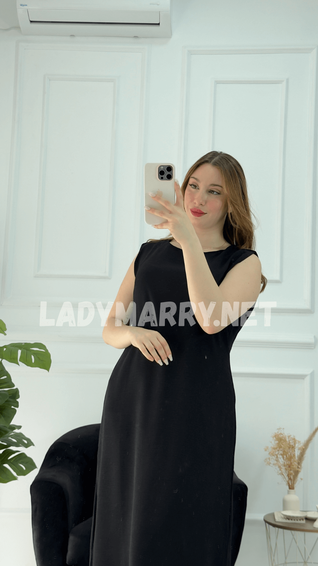 Robe droite en crepe froissé